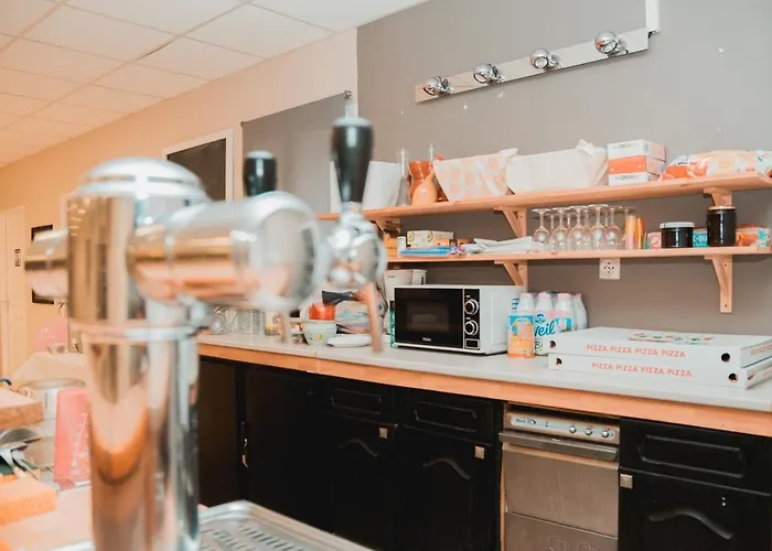 H Des Lacs 3p 4 Pers * مونكلار دو كيارْسي